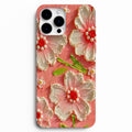 🌸 Coral Blossom – İnci Detaylı Çiçek Desenli Telefon Kılıfı